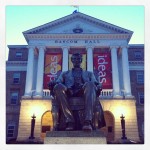 Wisconsin_Bascom_Hall_at_dusk